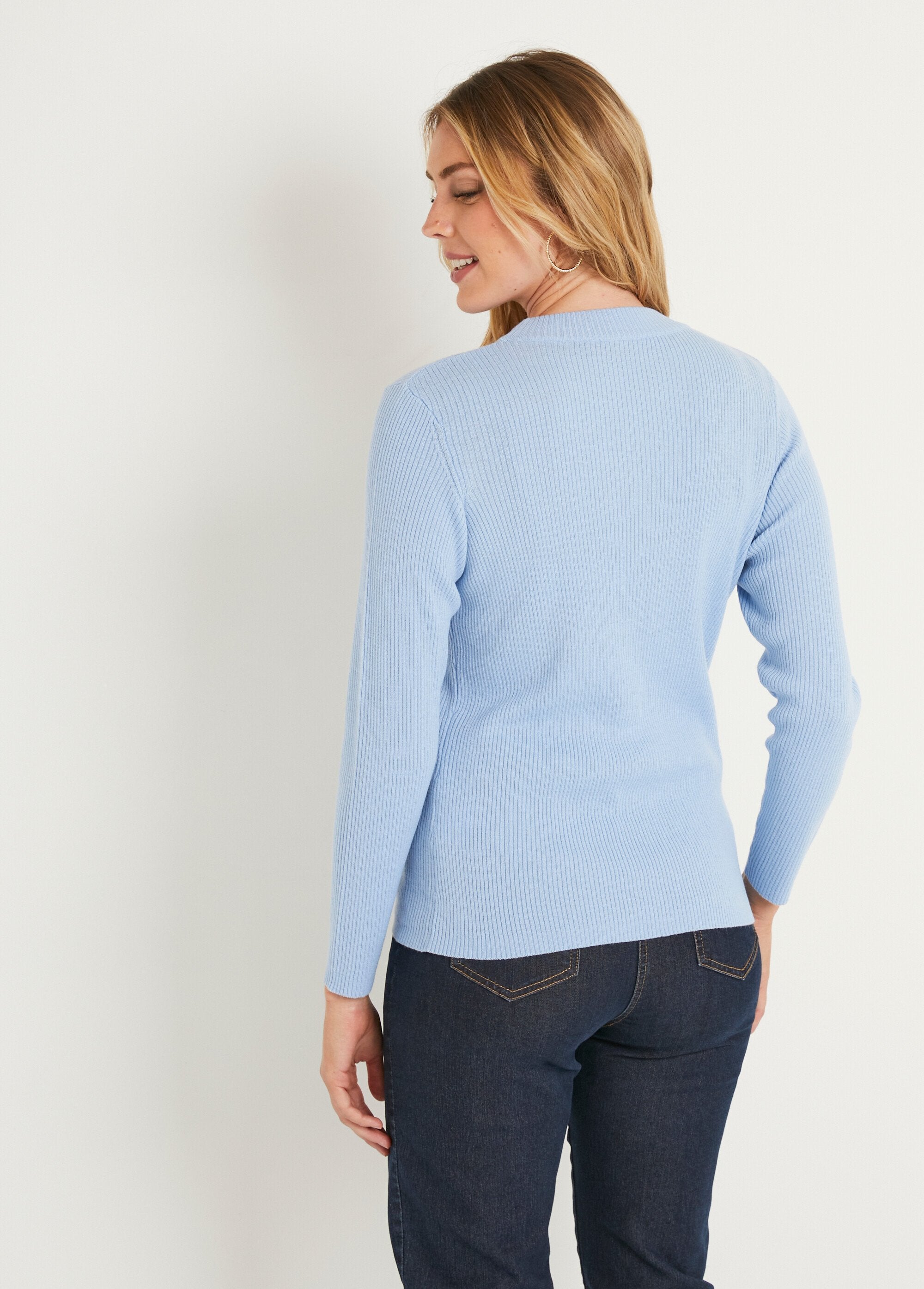 Short_ribbed_knit_high_neck_sweater_Sky_DO1_slim