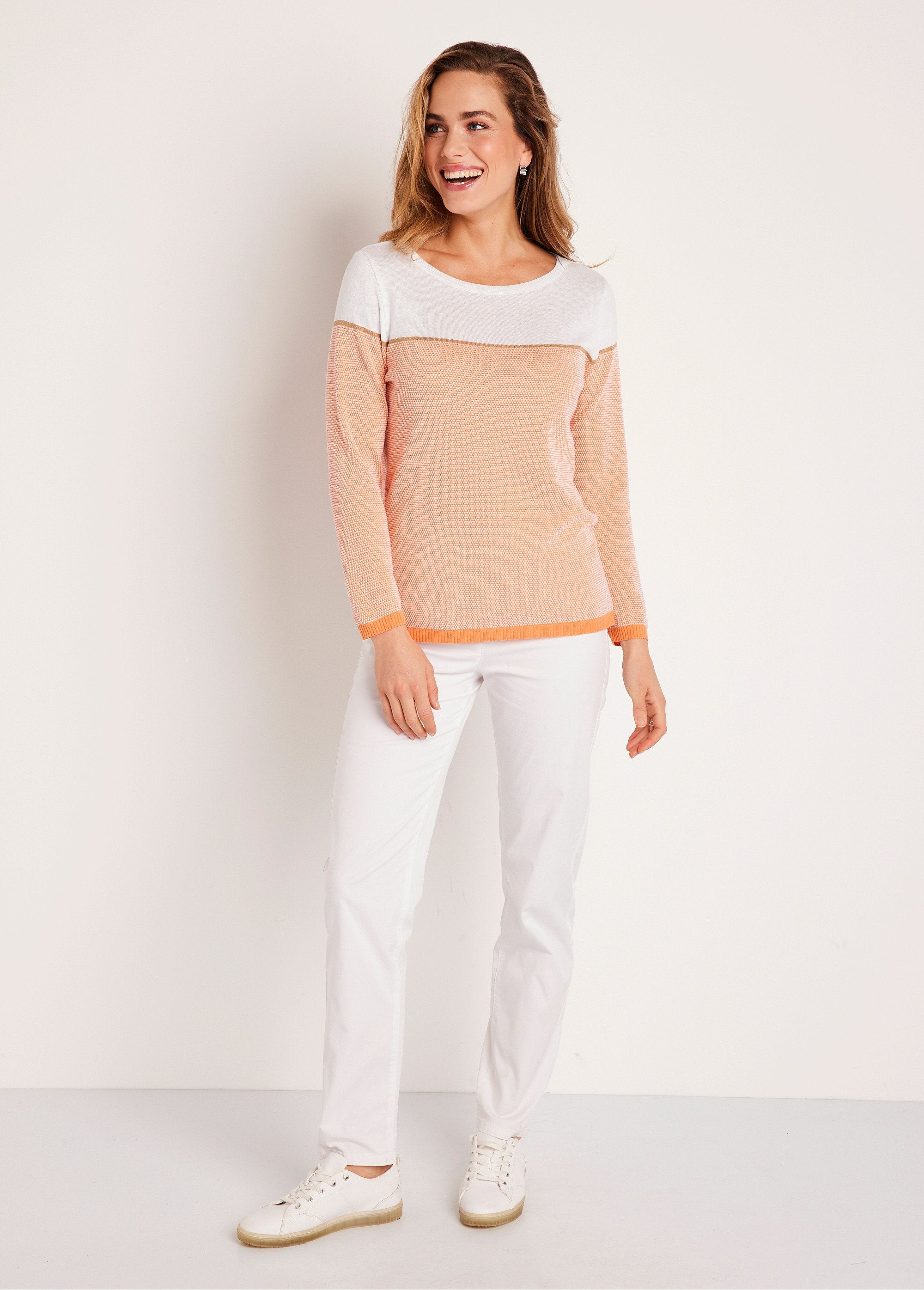 Thin_round_neck_long_sleeve_sweater_White_and_orange_SF1_slim