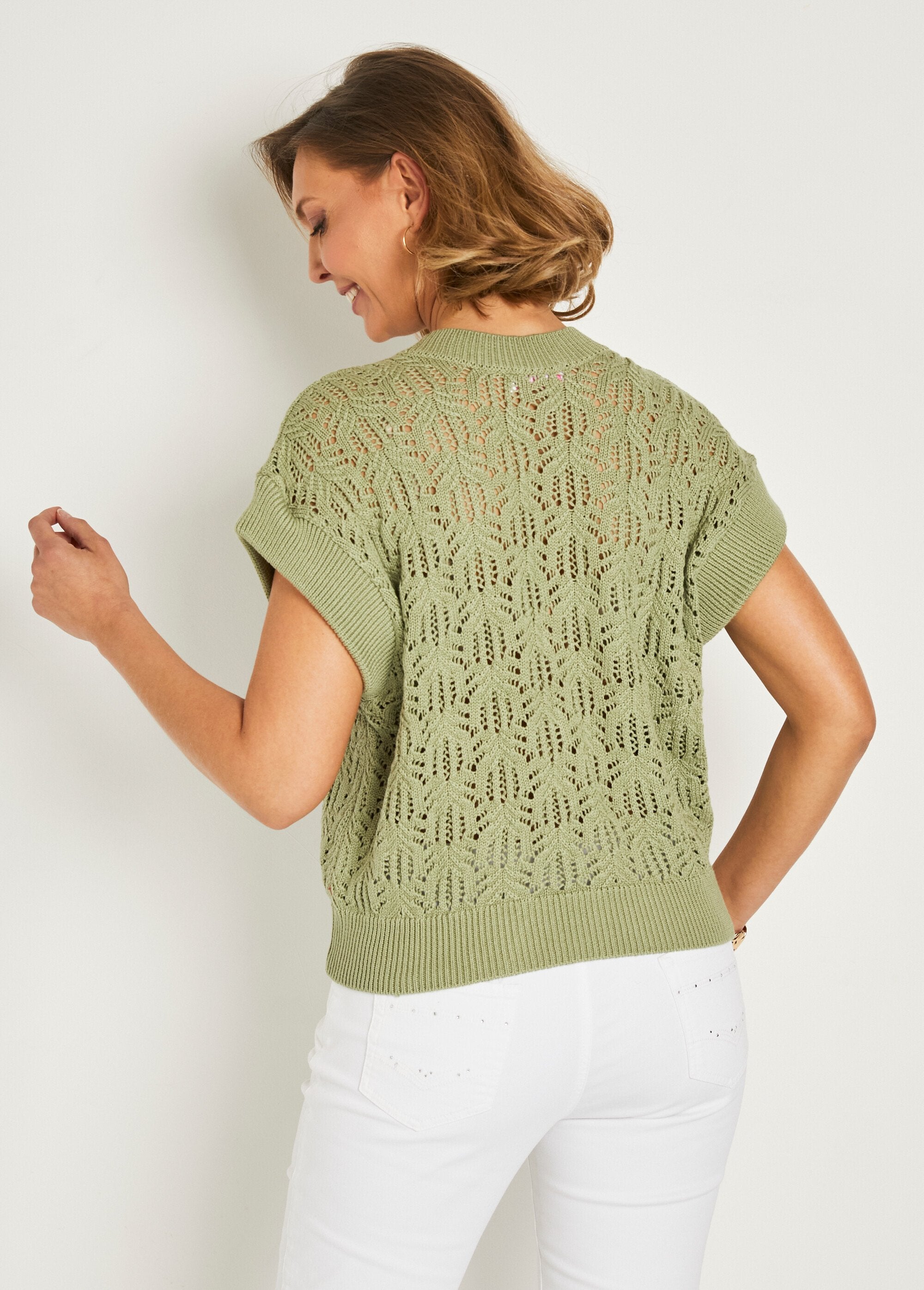 Short-sleeved_openwork_knit_sweater_Khaki_DO1_slim