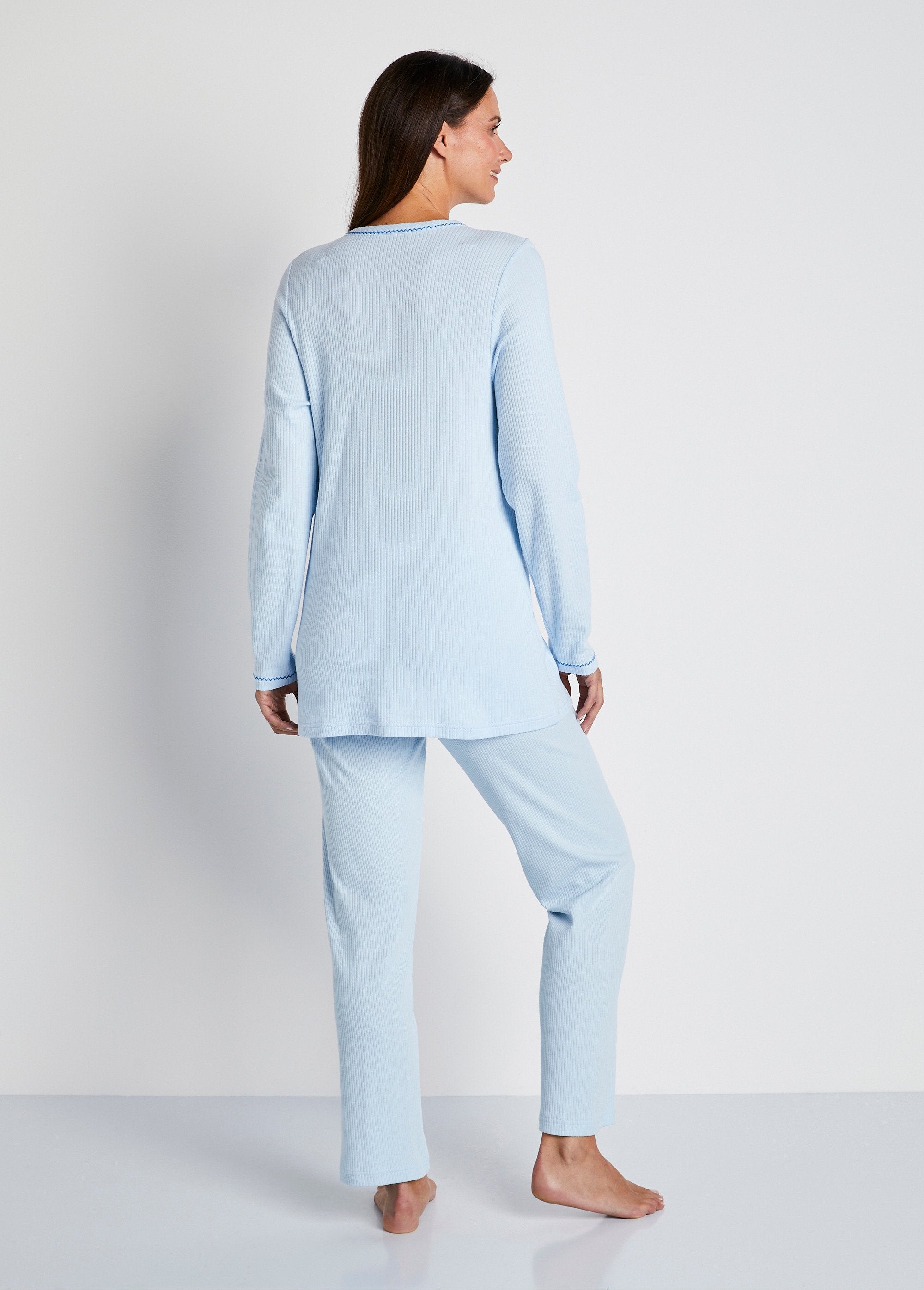 Embroidered_pajamas_Blue_DO1_slim