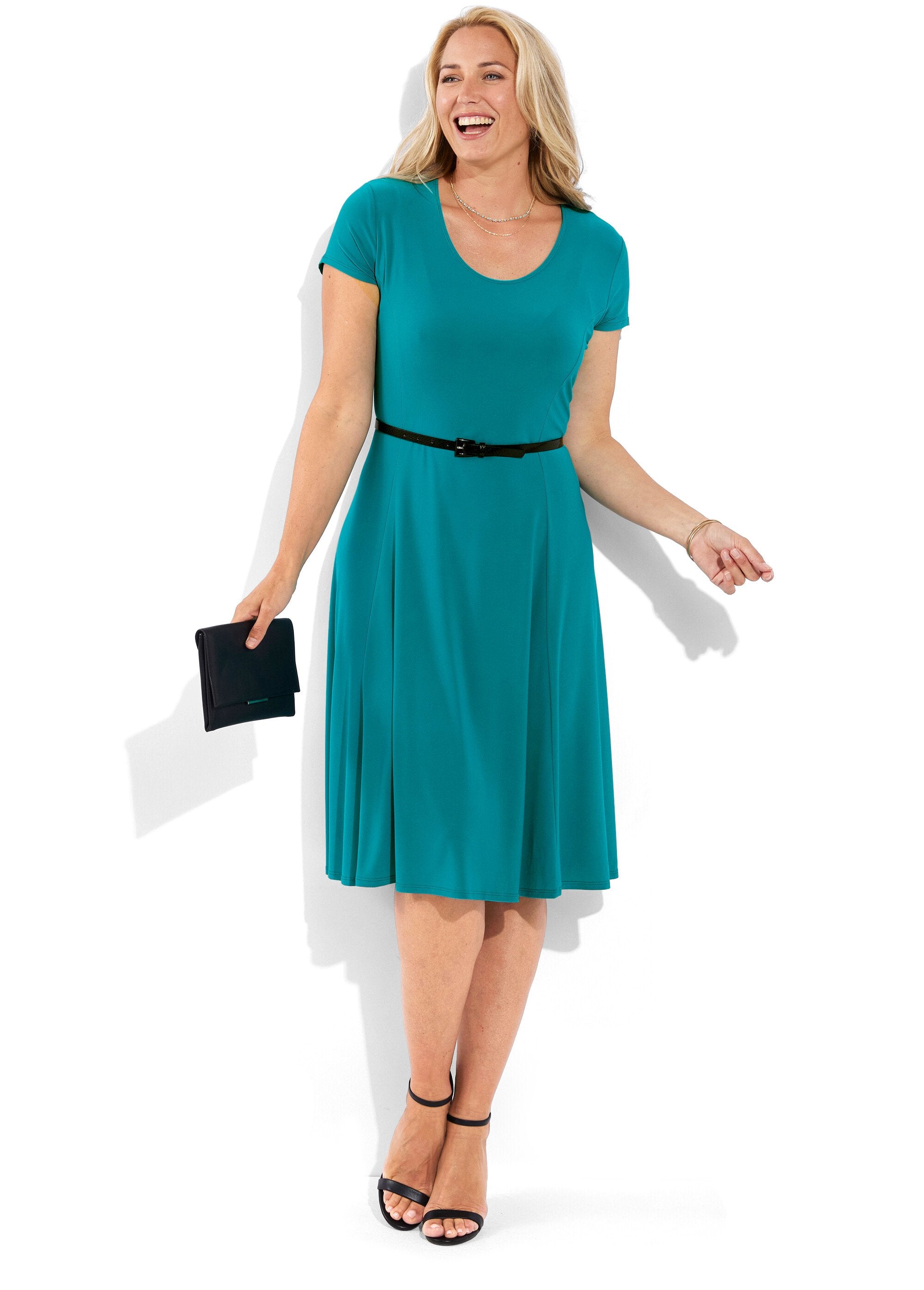 Robe_courte_galbée_évasée_Uni_vert_FA1_curvy