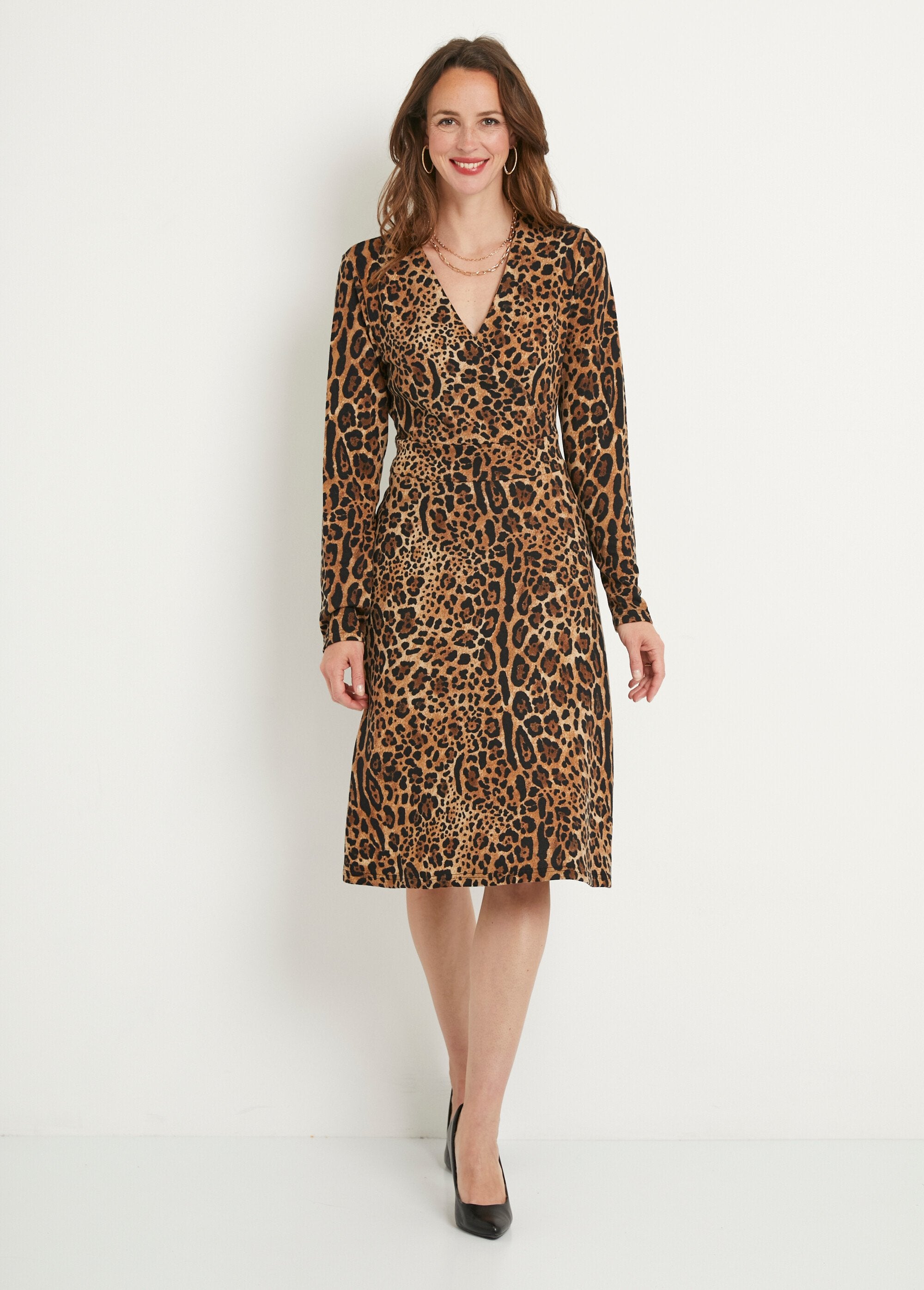 Short_leopard_print_wrap_dress_Black_and_brown_FA1_slim