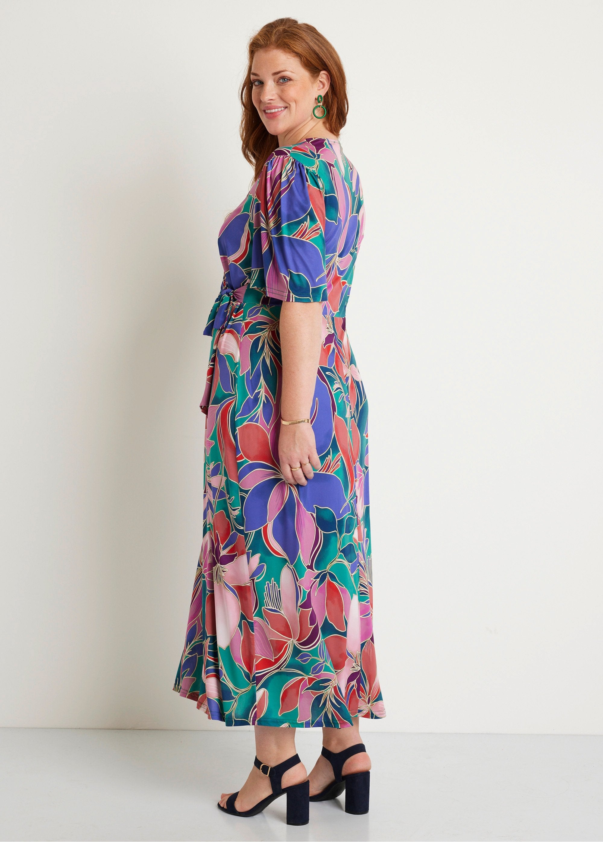 Long_floral_wrap_dress_Pink_and_green_DO1_curvy