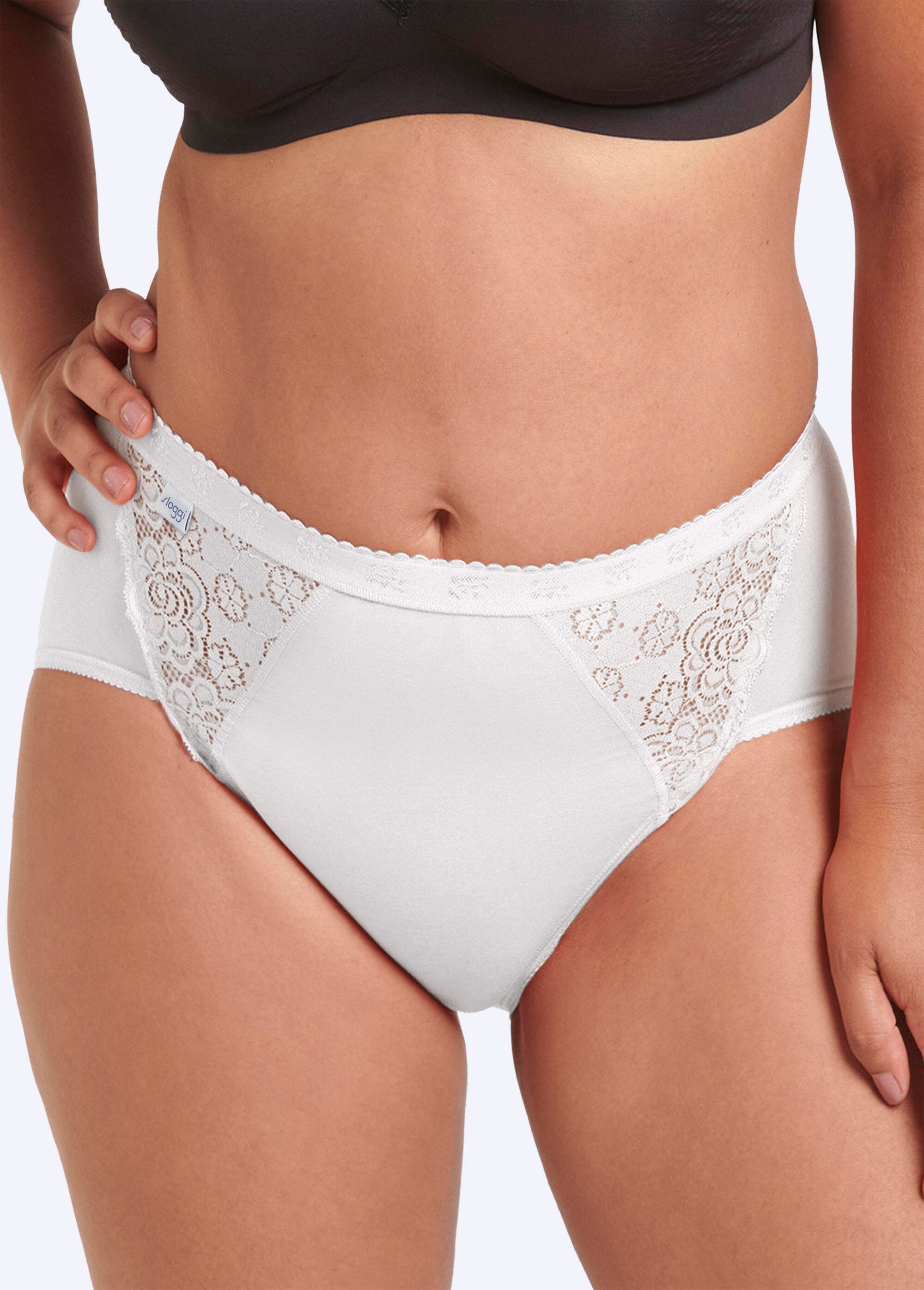 Set_of_4_Chic_midi_briefs_White_lot3+1free_FA1_slim