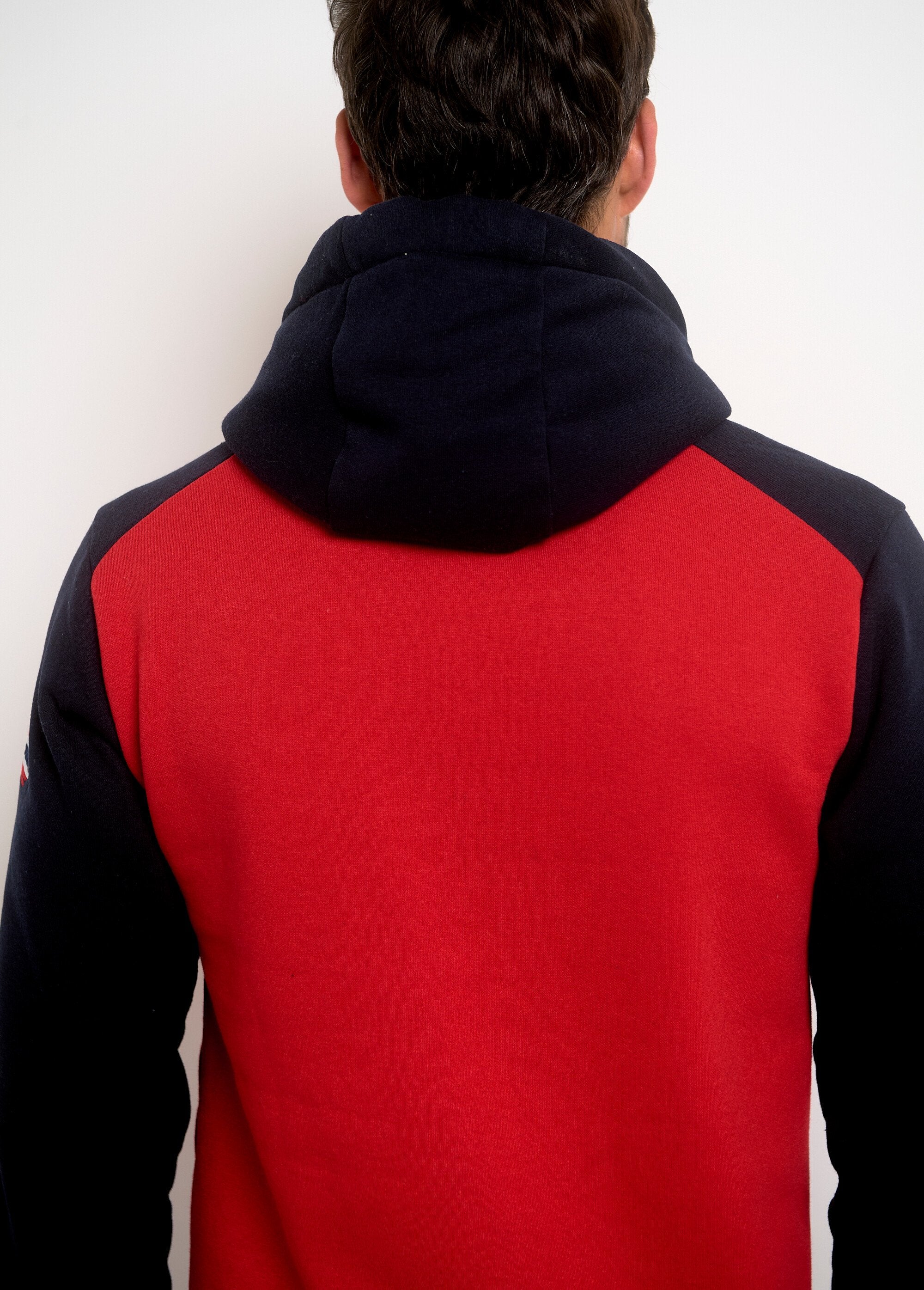 Vintage_Logo_Hoodie_Red_DO2_slim