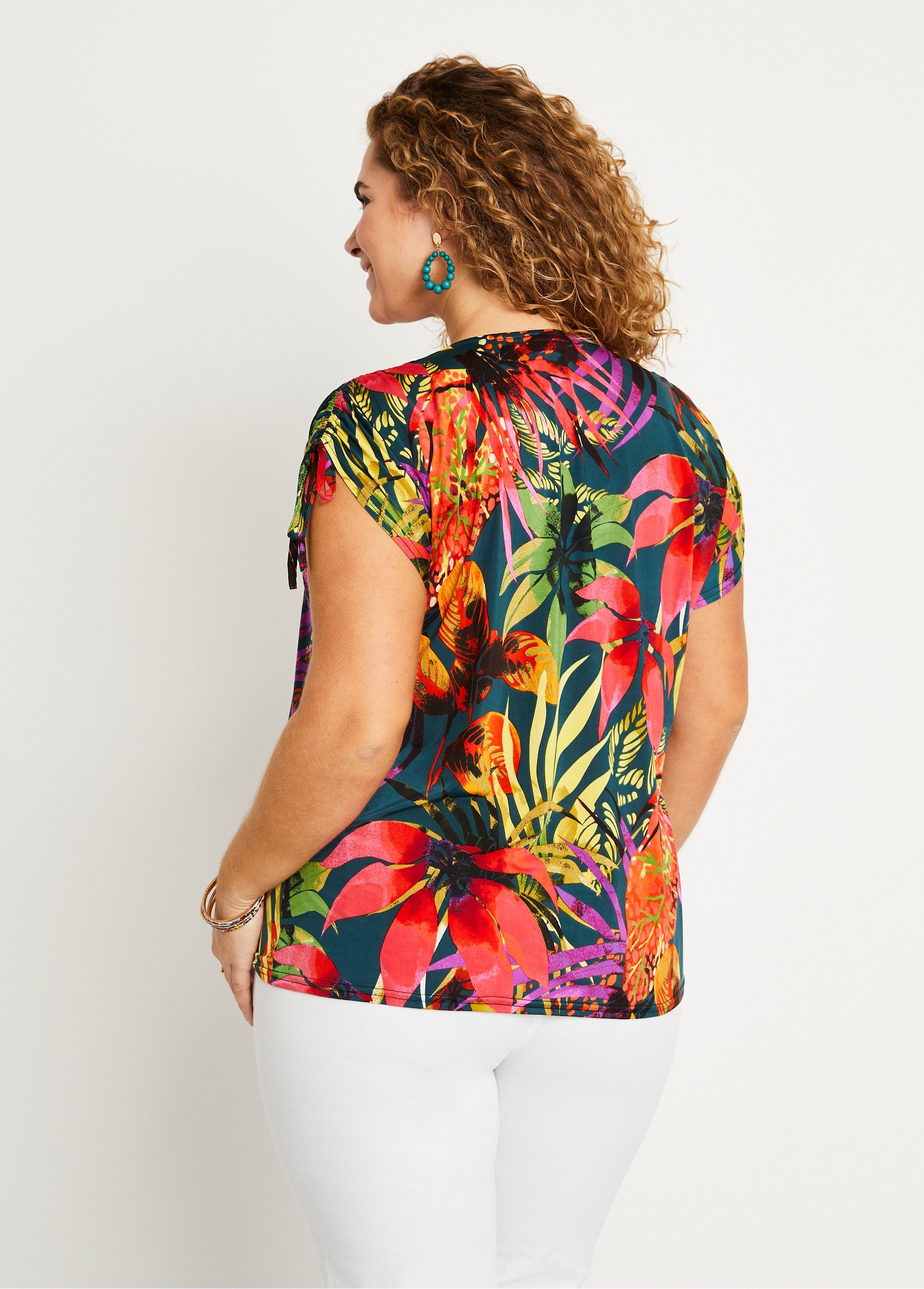 Exotic_pattern_t-shirt_with_shoulder_ties_Multicolor_DO1_curvy