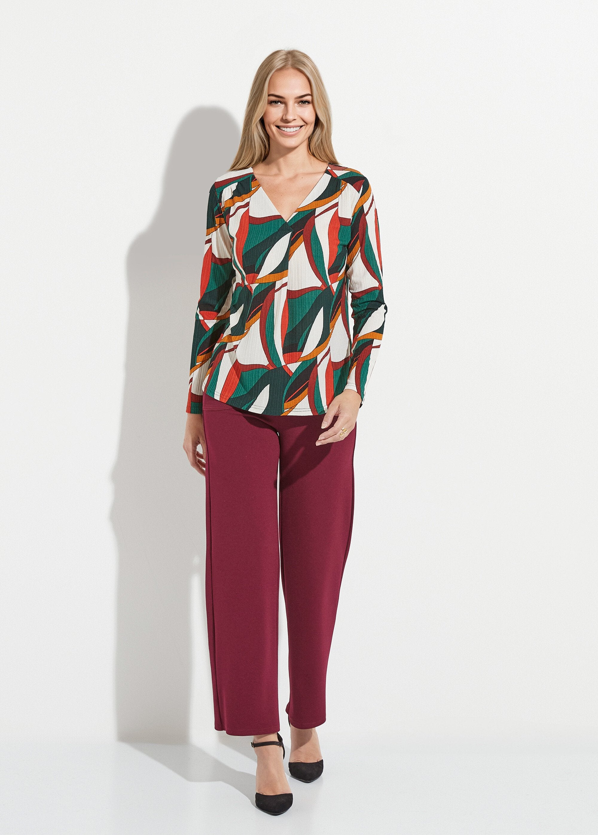 V-neck_flared_T-shirt_with_multicolored_graphic_print_Imprime_vert_SF1_slim