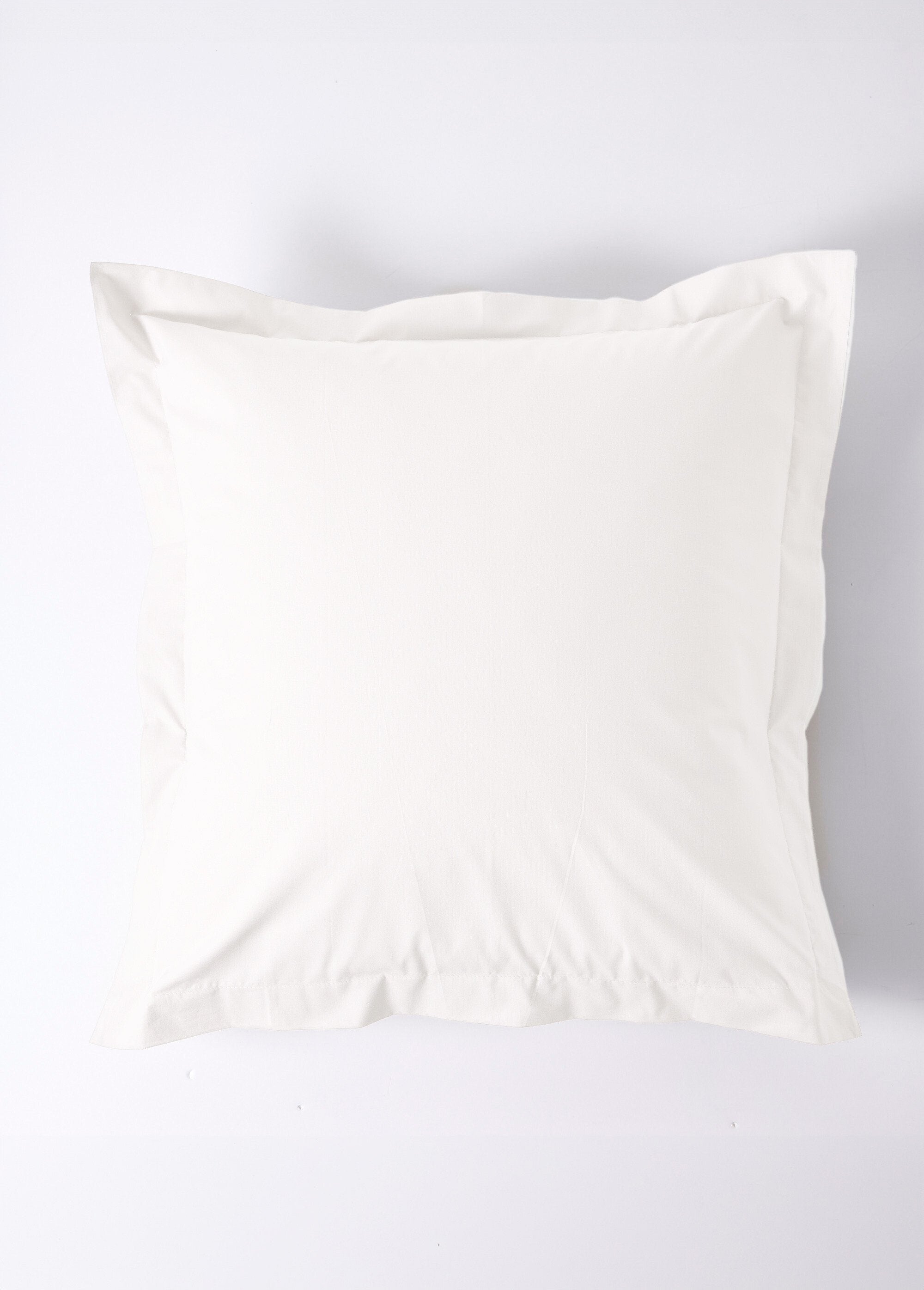 Plain_cotton_pillowcase_White_FA1_slim