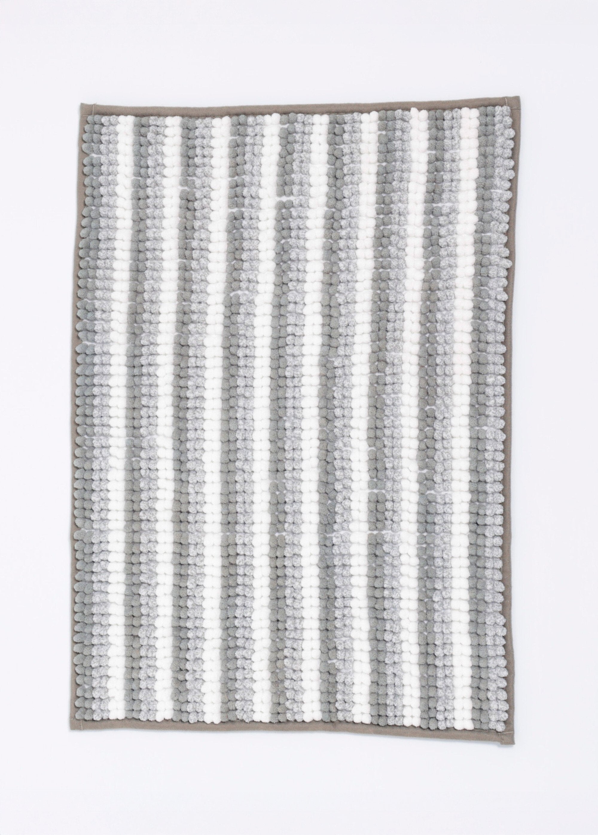 Non-slip_chenille_bath_mat_Sage_DE1_slim