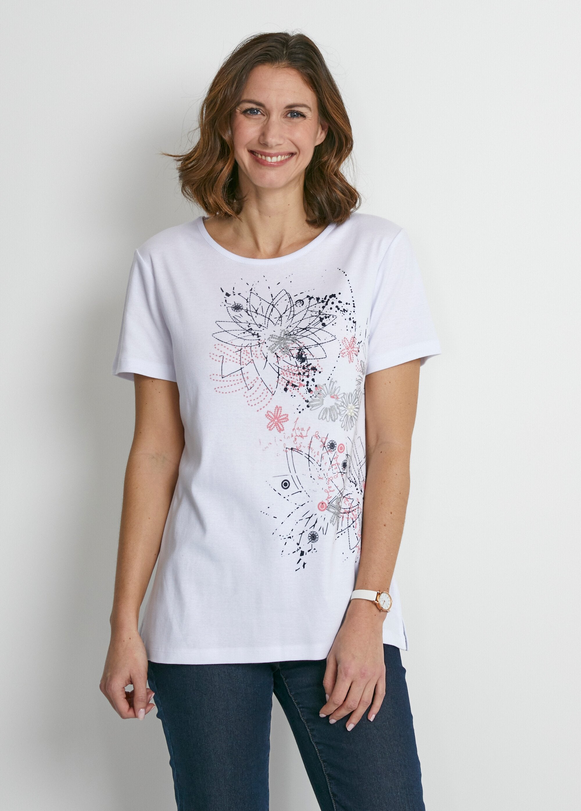 Long_floral_pattern_t-shirt_with_side_slits_White_FA1_slim