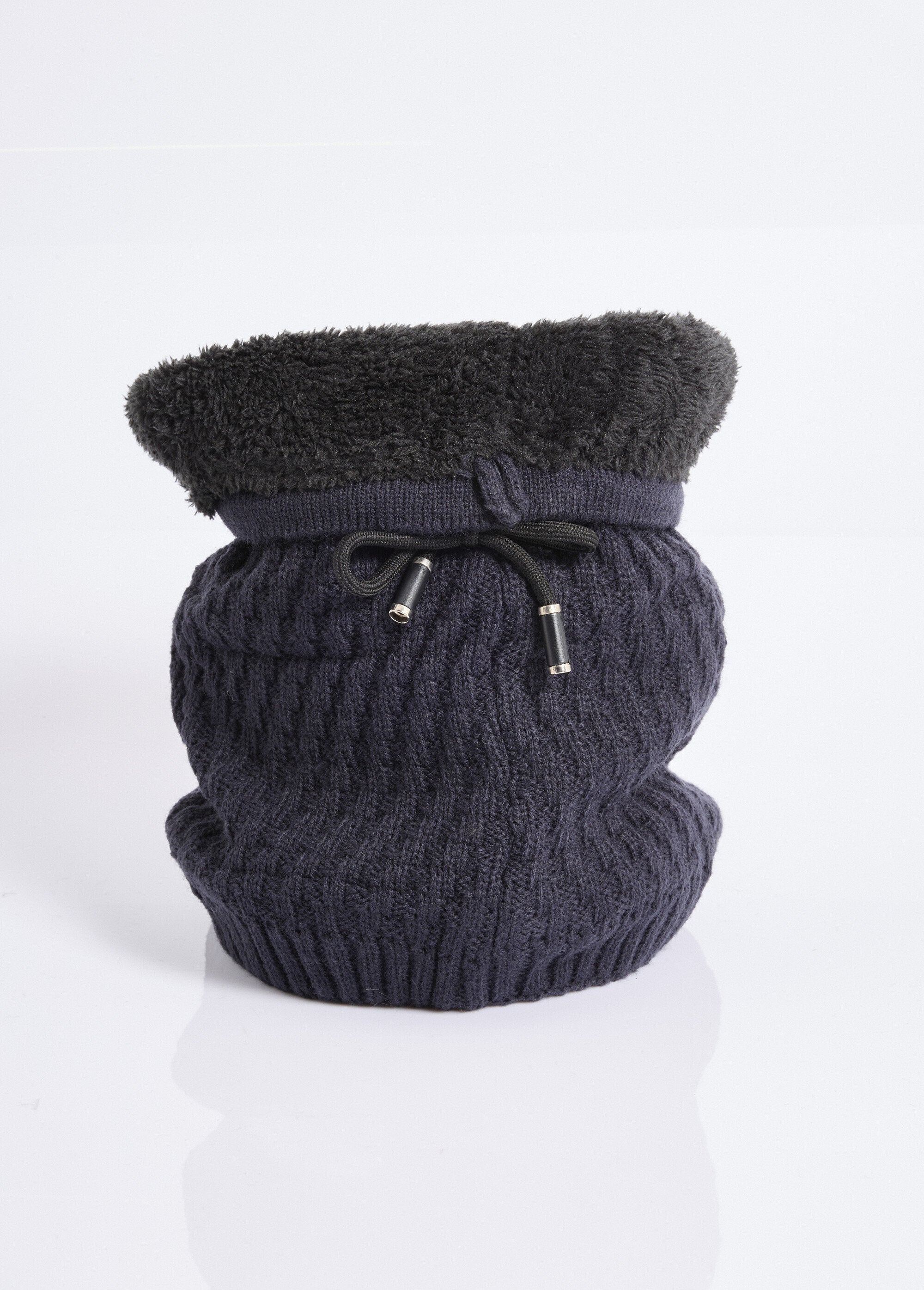 Knit_and_sherpa_neck_warmer,_ridges_Marine_FA1_slim