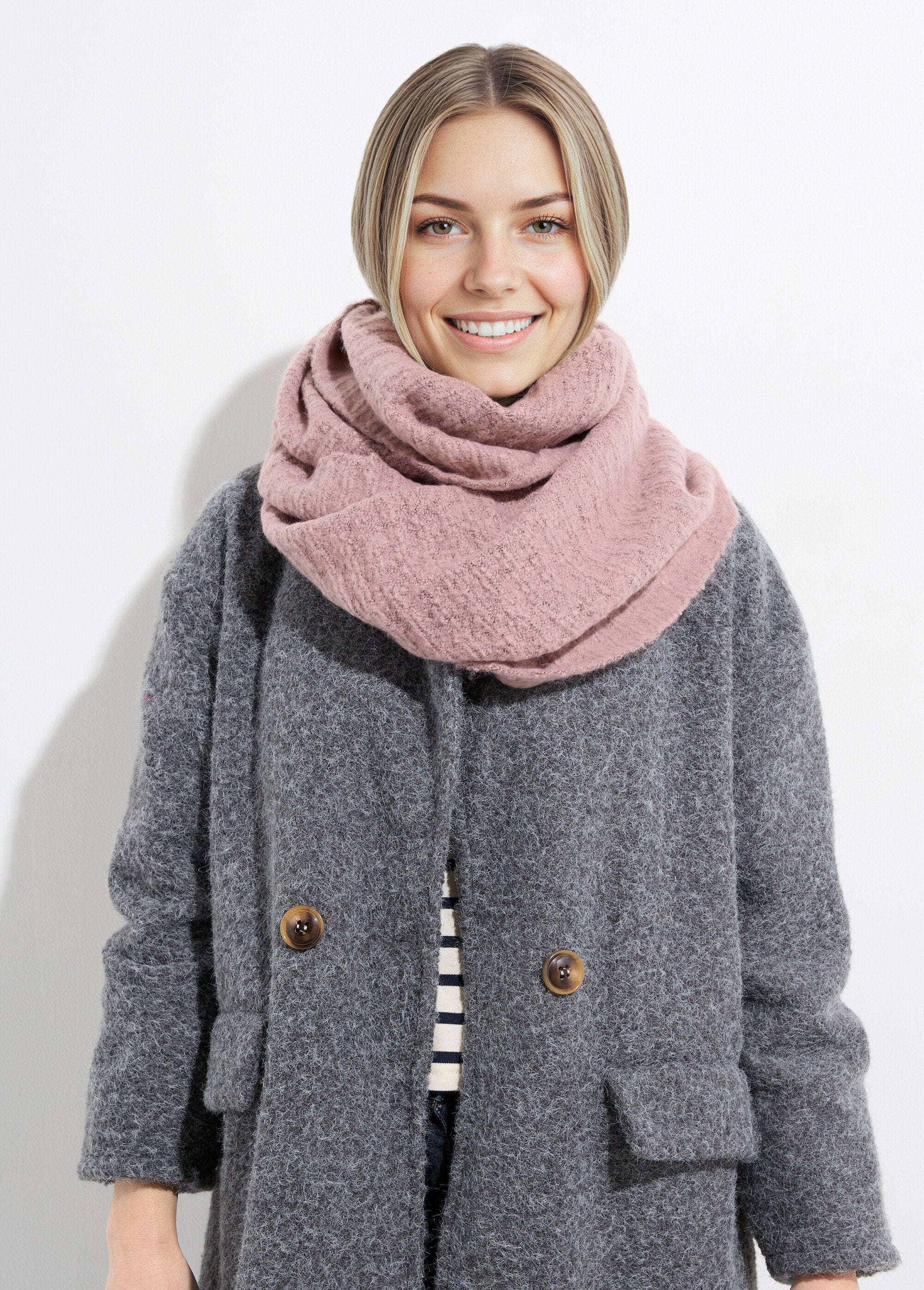 Tour_de_cous_snood_en_maille_mousseuse_Rose_FA1_slim