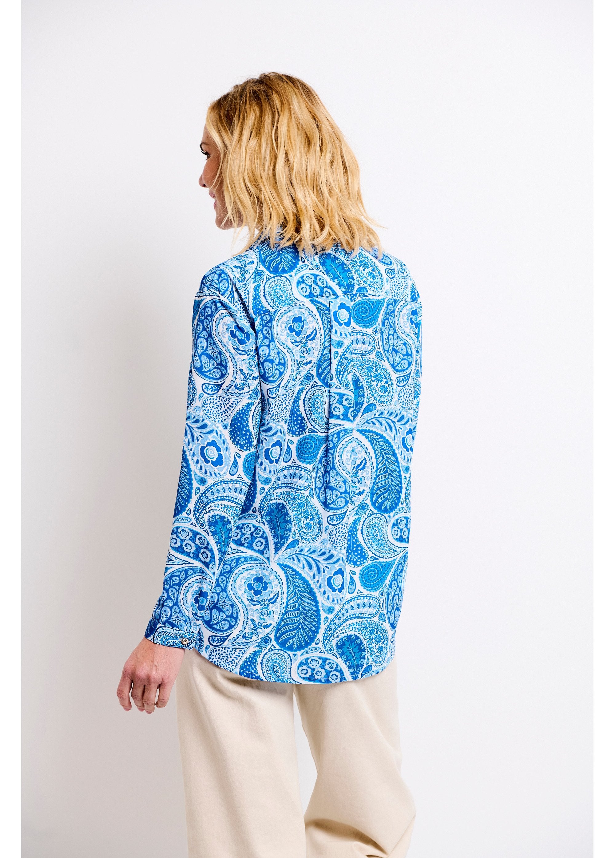 Long_loose_tunic_with_paisley_print_Blue_and_white_DO1_slim