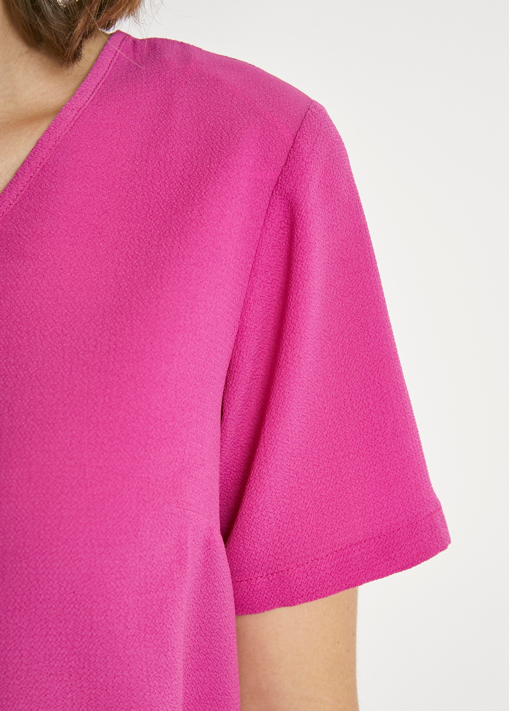 Ample_mid-length_tunic_in_crepe_fabric_Uni_fuchsia_DE2_slim