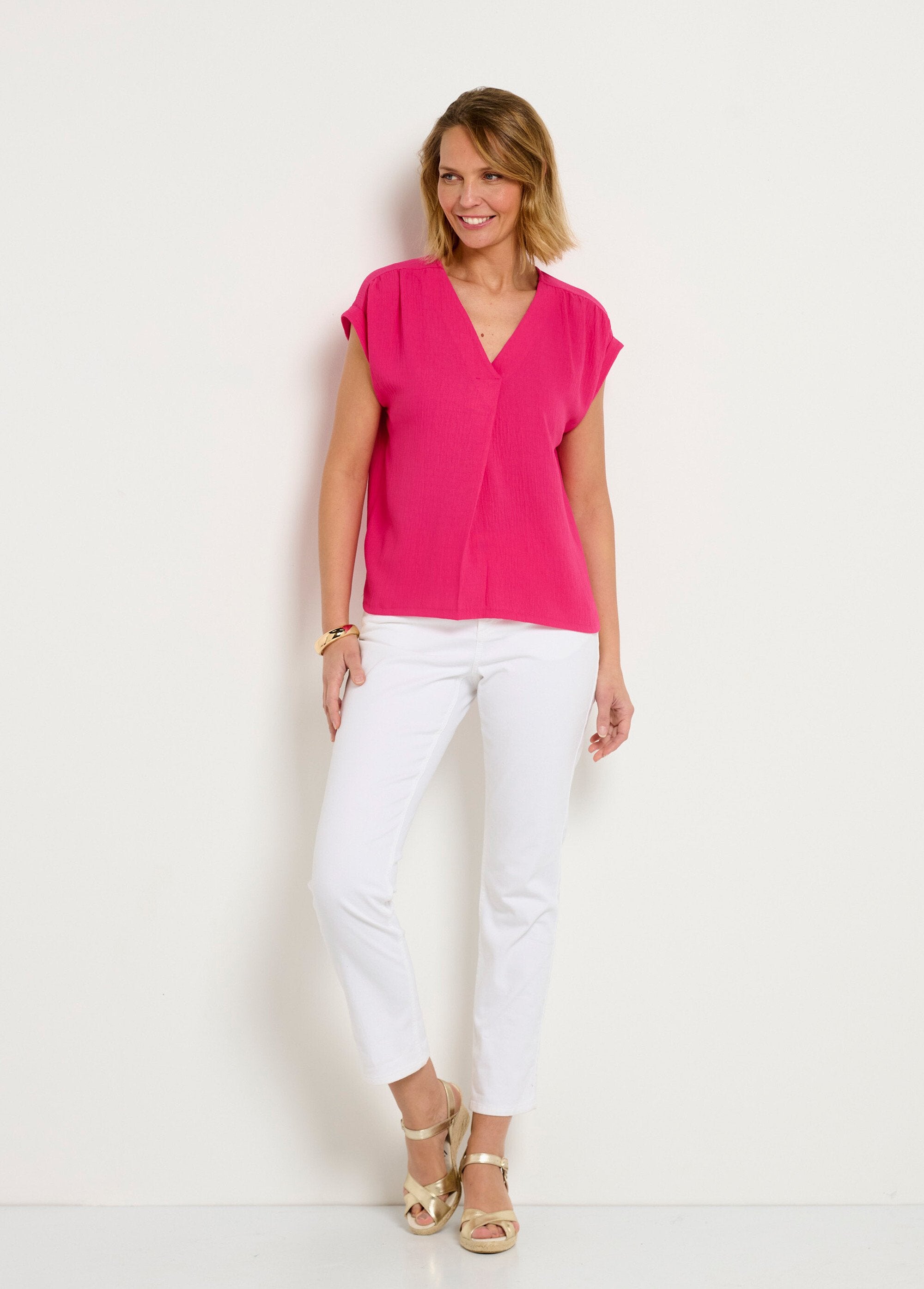 V-neck_tunic_with_kimono_sleeves_and_embossed_look_Fuchsia_SF1_slim