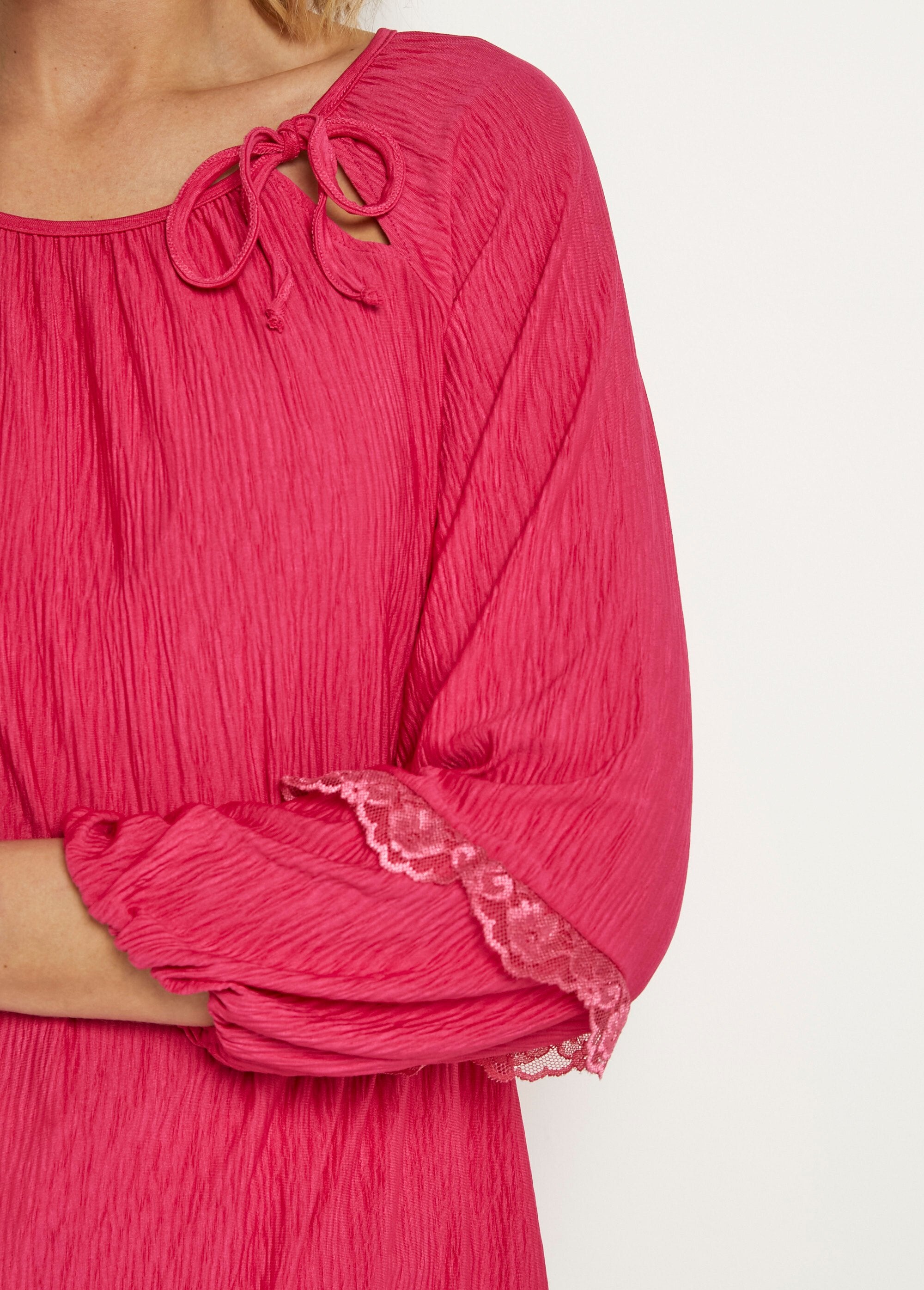 Flowing_tunic,_round_neck_with_ties_Fuchsia_DE2_slim