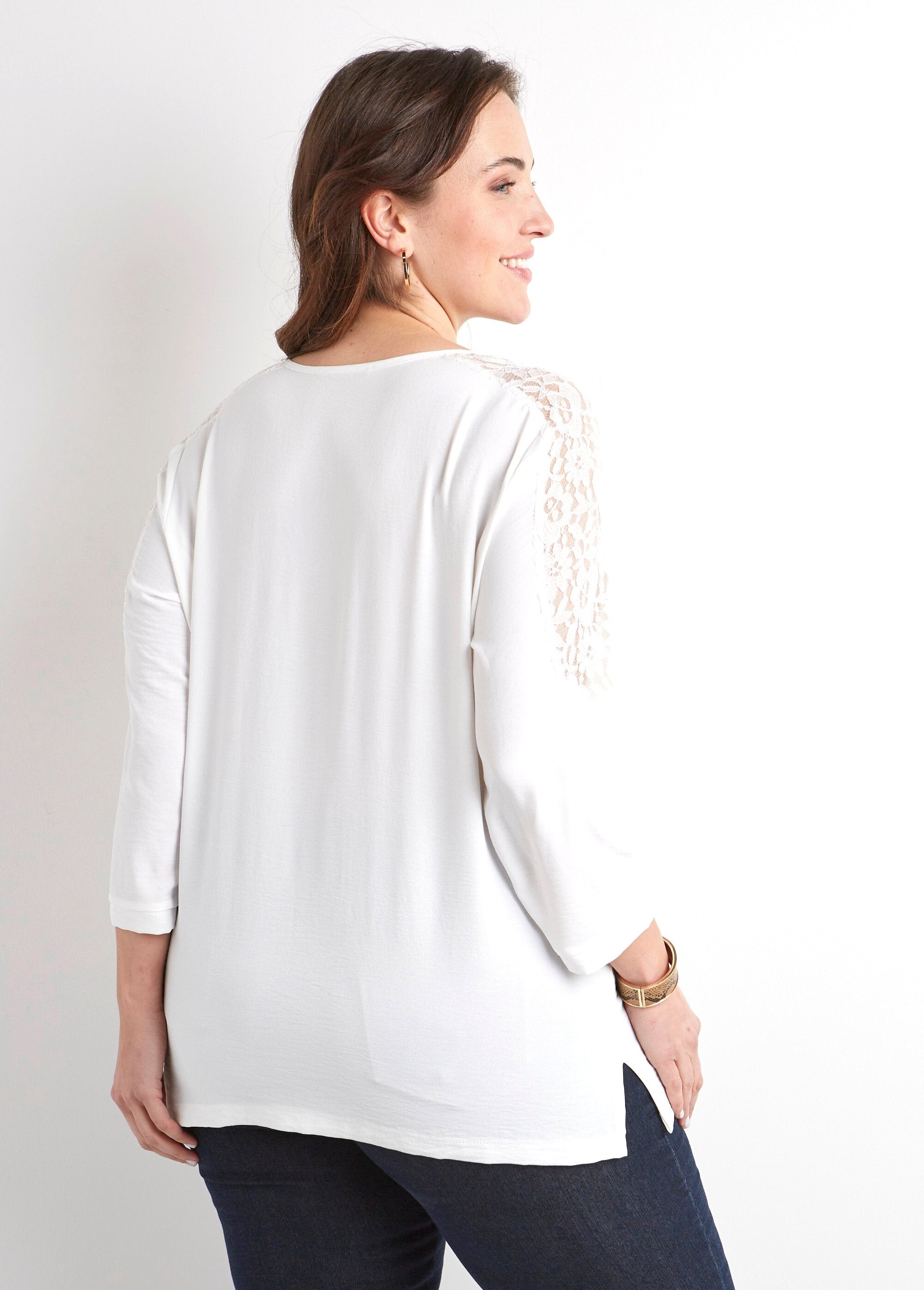 Tunic_with_3/4_sleeves,_V-neck,_buttoned_lace_Ecru_DO1_curvy