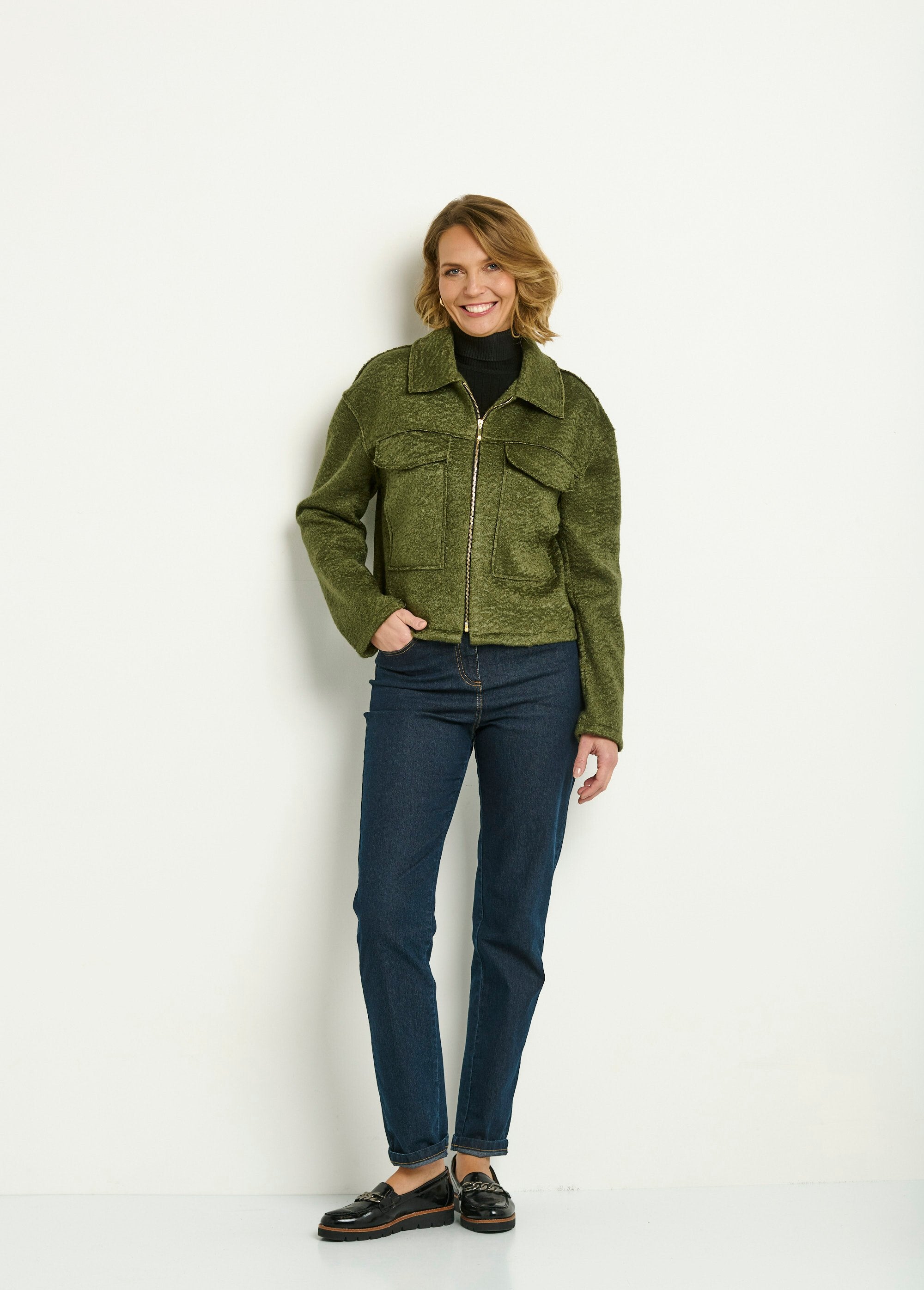 Short_zipped_jacket_in_bouclette_Khaki_SF1_slim